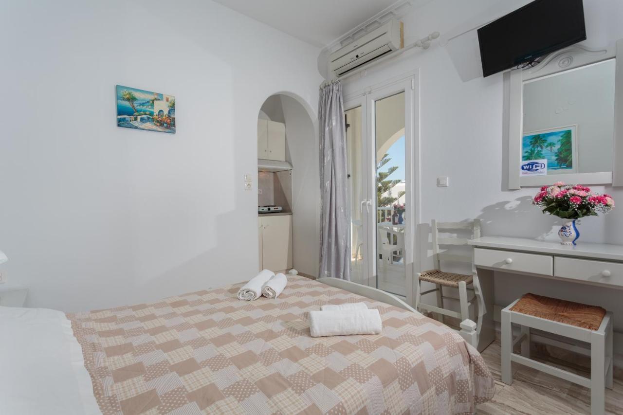 John'S Rooms & Studios Парос Екстериор снимка
